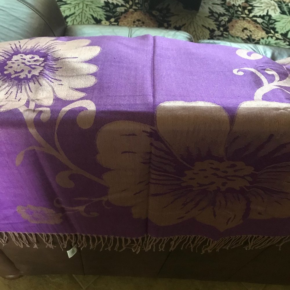 NWT Purple Pashmina Scarf-Very Light